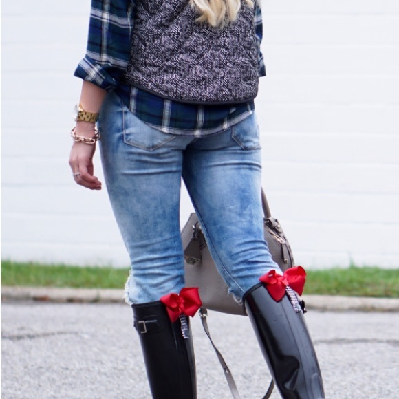 Poppy Boot Clips Red - Picture 4 of 4